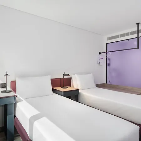 מלון Yotel
