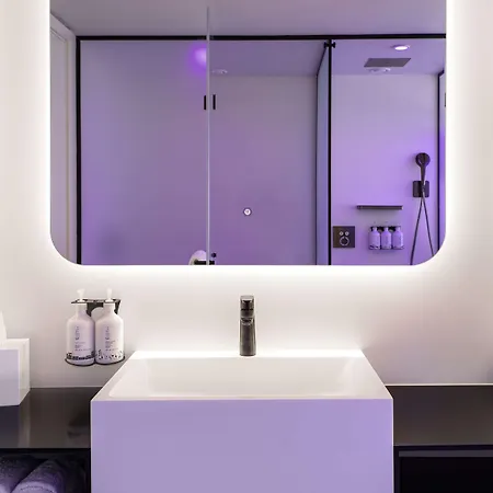 Yotel Porto