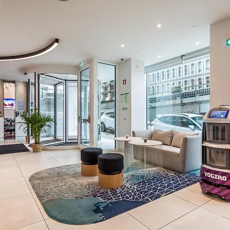 Yotel Hotell 4*