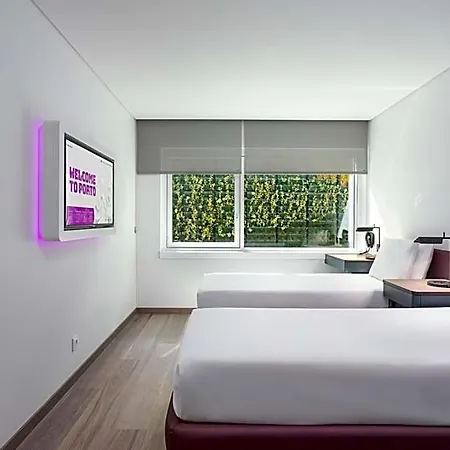 Yotel Porto