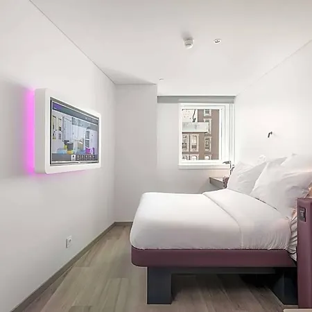 Yotel Hotel