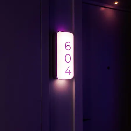 Отель Yotel