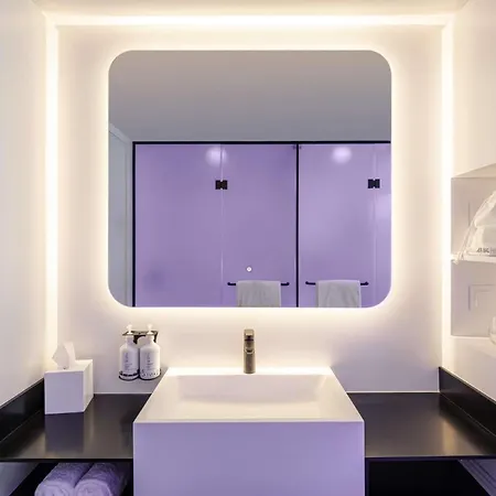 Отель Yotel Порту