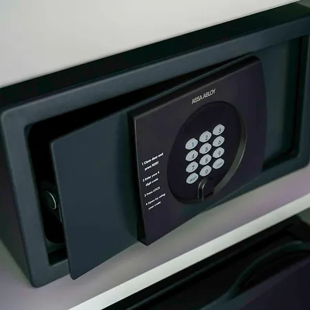 Yotel Отель Порту