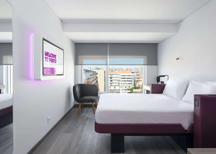 Yotel 4*