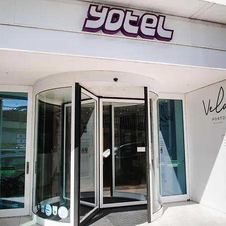 Отель Yotel 4*