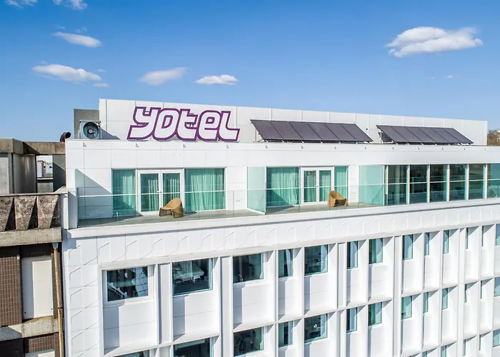 Yotel Porto