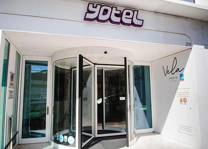Отель Yotel 4*