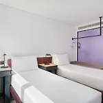 Отель Yotel